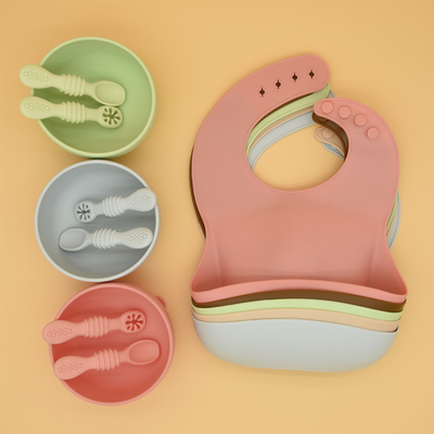 Bộ cho bé bú silicone mềm không thấm nước OEM tùy chỉnh BPA Miễn phí